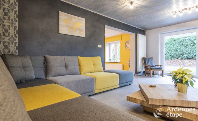 Warm, welcoming holiday home to rent for nine people in the Ardennes (Manhay)