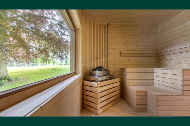 Castle in Marche-en-Famenne for 15 persons in the Ardennes