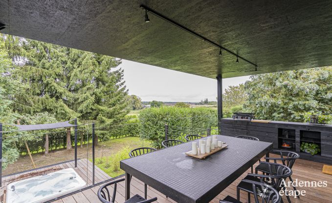 Luxury holiday home with a jacuzzi to rent in the Ardennes for eight people