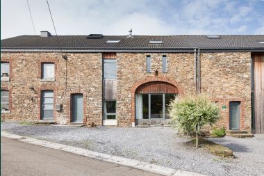 Holiday cottage in Marche for 14 persons in the Ardennes