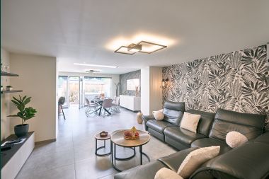 Holiday home with jacuzzi in Marchin, Ardennes