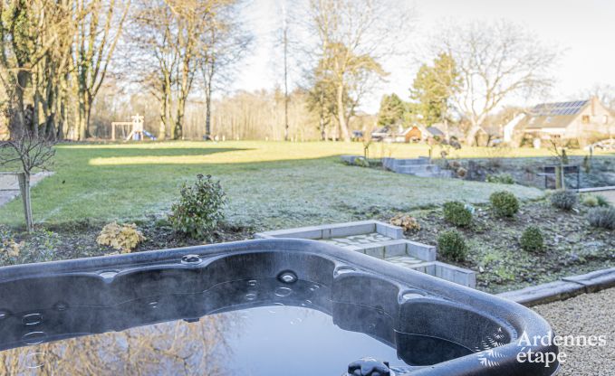 Charming holiday home with jacuzzi for 6 people in the Ardennes