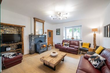 Holiday cottage in Maredsous for 13 persons in the Ardennes