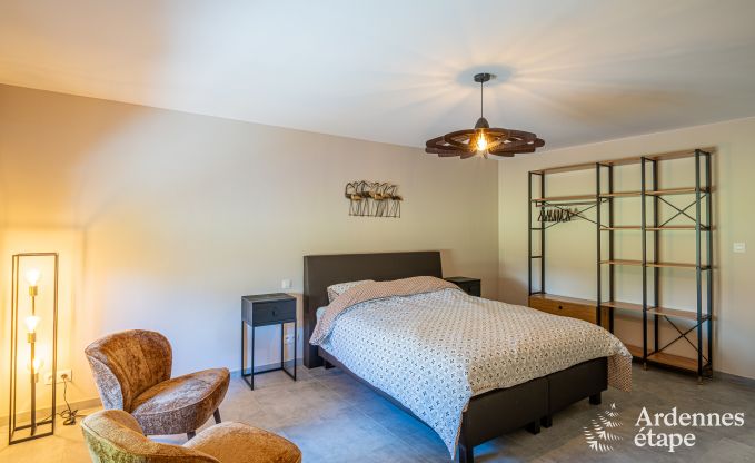 Wheelchair-accessible holiday home in Martelange for 9 people with private garden