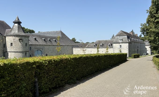 Castle in Modave for 46 persons in the Ardennes
