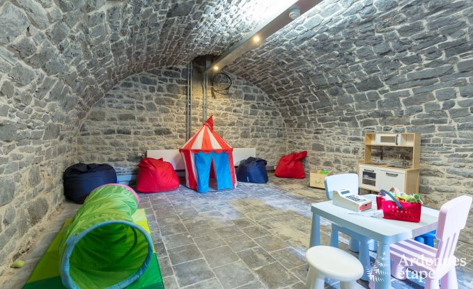 Castle in Modave for 46 persons in the Ardennes