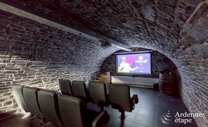 Castle in Modave for 46 persons in the Ardennes