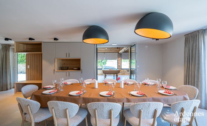 Luxurious villa in Nassogne with jacuzzi, 6 bedrooms and 6 bathrooms