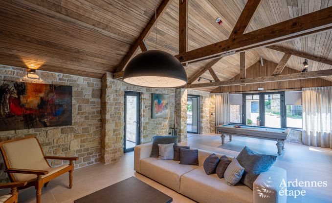 Luxurious villa in Nassogne with jacuzzi, 6 bedrooms and 6 bathrooms