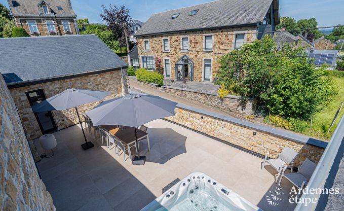 Luxurious villa in Nassogne with jacuzzi, 6 bedrooms and 6 bathrooms