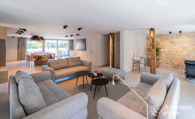 Luxurious villa in Nassogne with jacuzzi, 6 bedrooms and 6 bathrooms