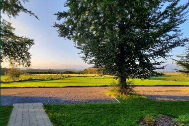 Comfortable holiday home in Neufchateau, ideal for 15 people, with hot tub, sauna and play facilities