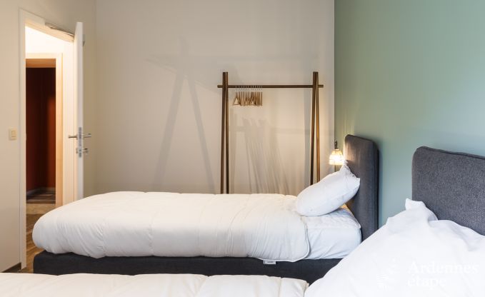 Luxury villa in Neufch�teau for 20 people with large wellness area