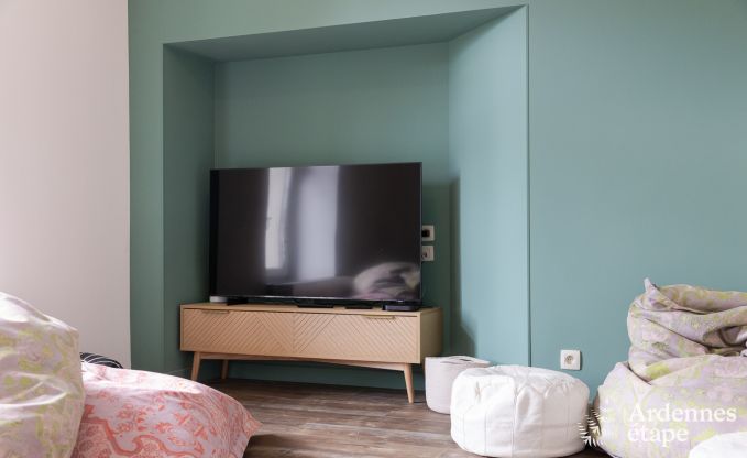 Luxury villa in Neufch�teau for 20 people with large wellness area