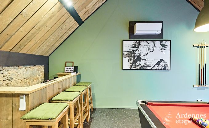 Wonderful holiday home in Onhaye with swimming pool, jacuzzi, sauna and games rooms for 14 people near Dinant