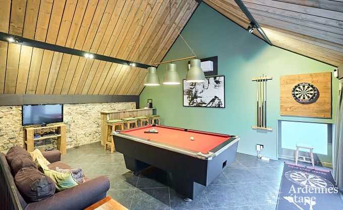 Wonderful holiday home in Onhaye with swimming pool, jacuzzi, sauna and games rooms for 14 people near Dinant