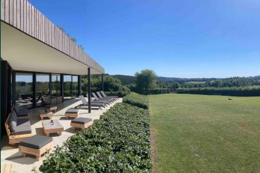 Luxury villa in Ovifat for 19 persons in the Ardennes