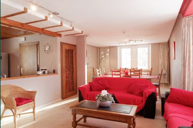 Luxury villa in Ovifat for 12/14 persons in the Ardennes
