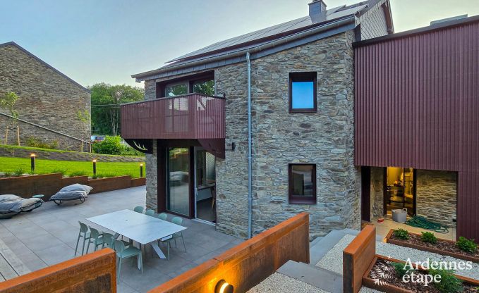 Holiday home for 9 people with sauna and garden in charming Our, Paliseul