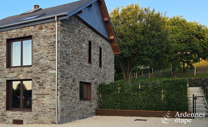 Holiday home for 9 people with sauna and garden in charming Our, Paliseul