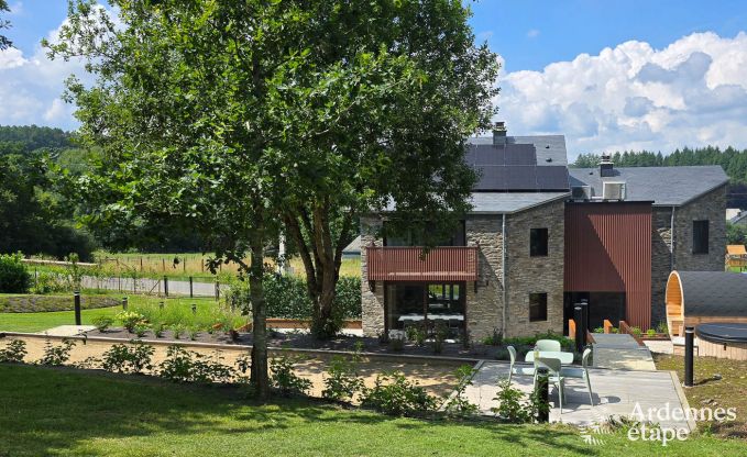 Holiday home for 9 people with sauna and garden in charming Our, Paliseul