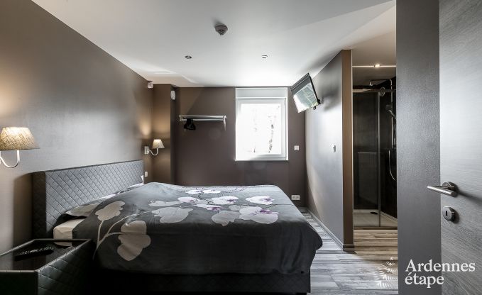 Luxurious holiday cottage in Paliseul with indoor pool, wellness and games for 28 persons in the Ardennes