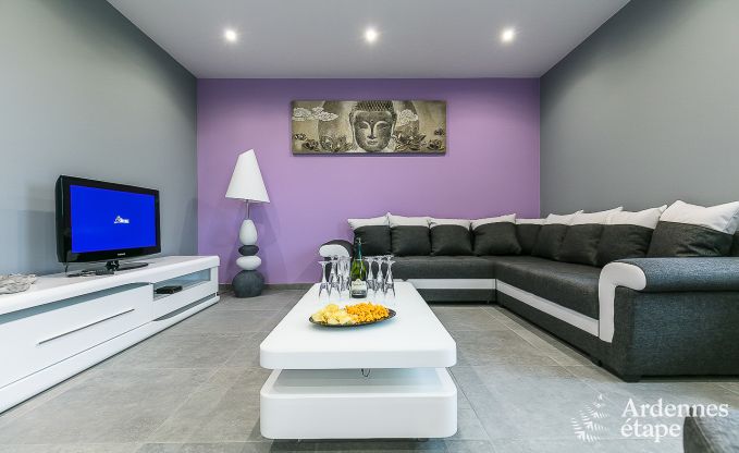 Luxurious holiday cottage in Paliseul with indoor pool, wellness and games for 28 persons in the Ardennes
