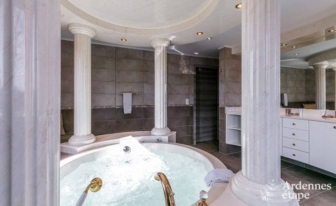 Luxurious holiday cottage in Paliseul with indoor pool, wellness and games for 28 persons in the Ardennes