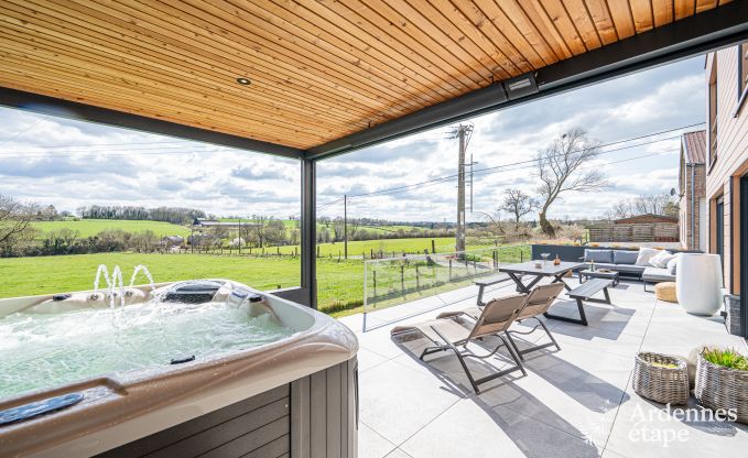 Luxury holiday home in Plombires: villa for 6 people with jacuzzi, 3 bedrooms and private garden