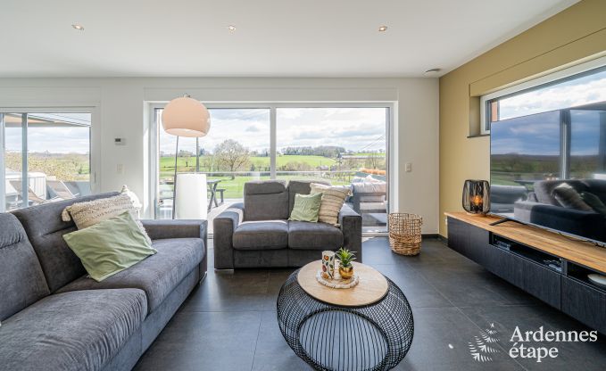 Luxury holiday home in Plombires: villa for 6 people with jacuzzi, 3 bedrooms and private garden