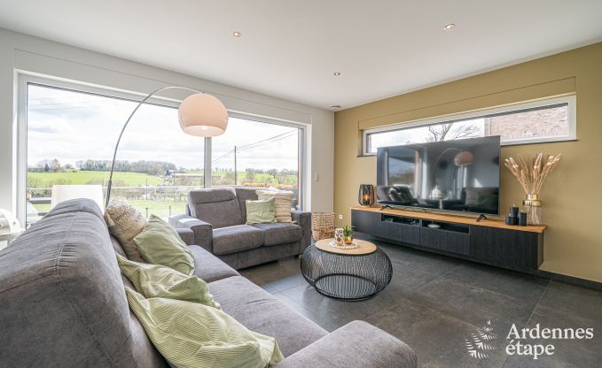 Luxury holiday home in Plombires: villa for 6 people with jacuzzi, 3 bedrooms and private garden