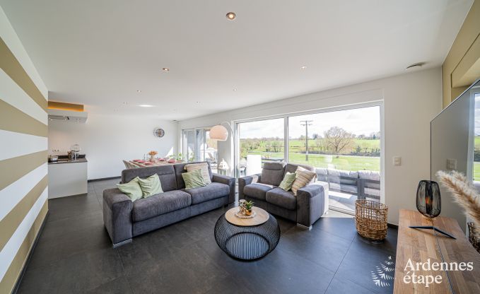 Luxury holiday home in Plombires: villa for 6 people with jacuzzi, 3 bedrooms and private garden