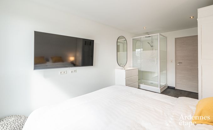 Luxury holiday home in Plombires: villa for 6 people with jacuzzi, 3 bedrooms and private garden