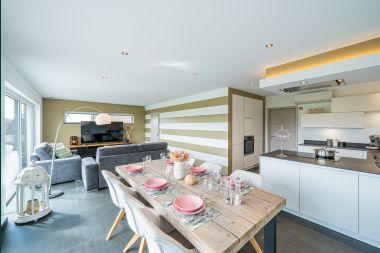 Luxury holiday home in Plombières: villa for 6 people with jacuzzi, 3 bedrooms and private garden