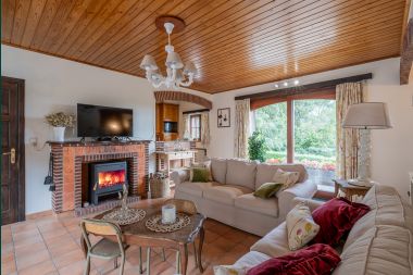 Holiday cottage in Profondeville with sauna and jacuzzi for 4/6 persons in the Ardennes