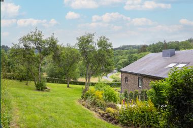 Charming chalet in Redu, Ardennes