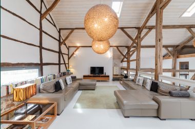 Holiday cottage in Redu for 15 persons in the Ardennes