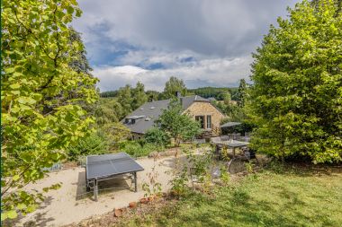 Holiday cottage in Redu for 17/19 persons in the Ardennes