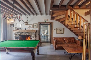 Holiday cottage in Redu for 17/19 persons in the Ardennes