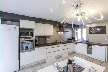 Holiday cottage in Redu for 15 persons in the Ardennes