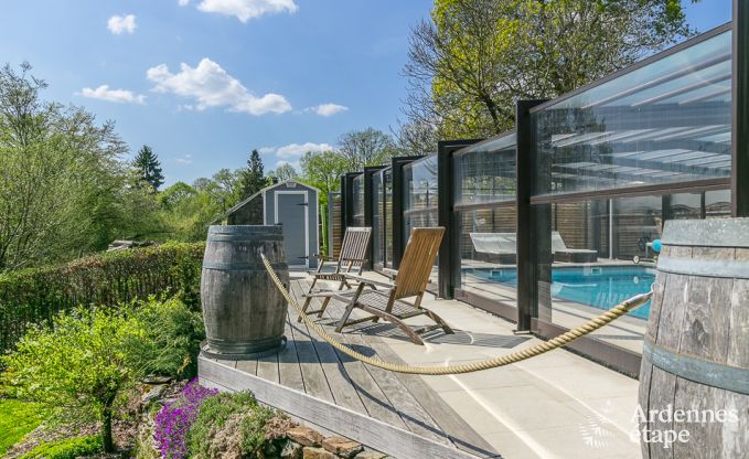 High-end villa in Redu, Ardennes, 9 people, outdoor pool, sauna, steam room, indoor and outdoor jacuzzi, private garden, complete equipment