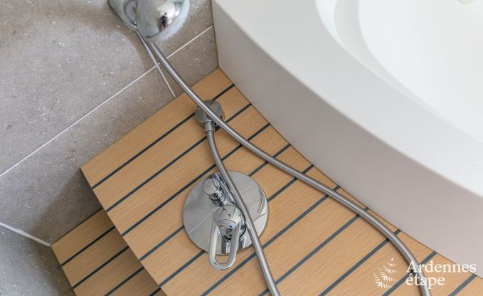 High-end villa in Redu, Ardennes, 9 people, outdoor pool, sauna, steam room, indoor and outdoor jacuzzi, private garden, complete equipment