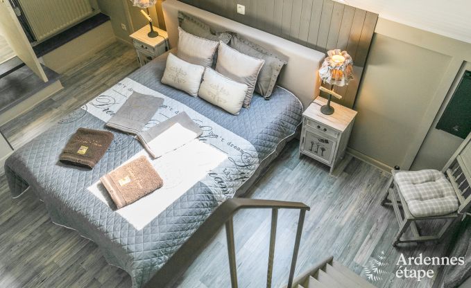 High-end villa in Redu, Ardennes, 9 people, outdoor pool, sauna, steam room, indoor and outdoor jacuzzi, private garden, complete equipment