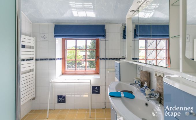 High-end villa in Redu, Ardennes, 9 people, outdoor pool, sauna, steam room, indoor and outdoor jacuzzi, private garden, complete equipment