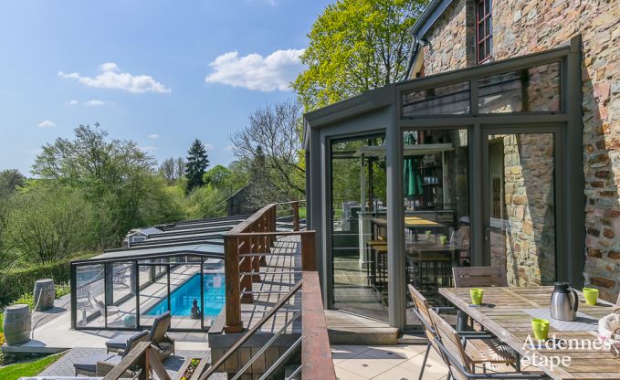 High-end villa in Redu, Ardennes, 9 people, outdoor pool, sauna, steam room, indoor and outdoor jacuzzi, private garden, complete equipment
