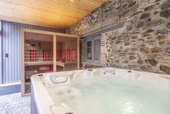 Beautiful holiday home for 8 p. to rent in Rendeux, Ardennes