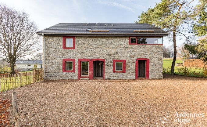 Former farmhouse transformed into a comfortable holiday home in Robertville.