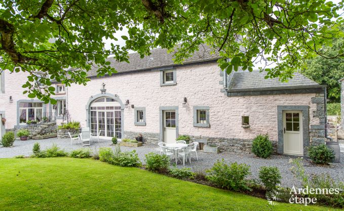 Holiday cottage in Rochefort for 21 persons in the Ardennes