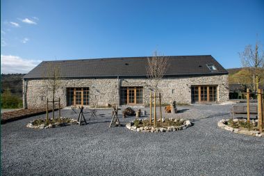 Charming holiday home with foosball, billiards, fireplace, and private garden in Rochefort: suitable for 6 people