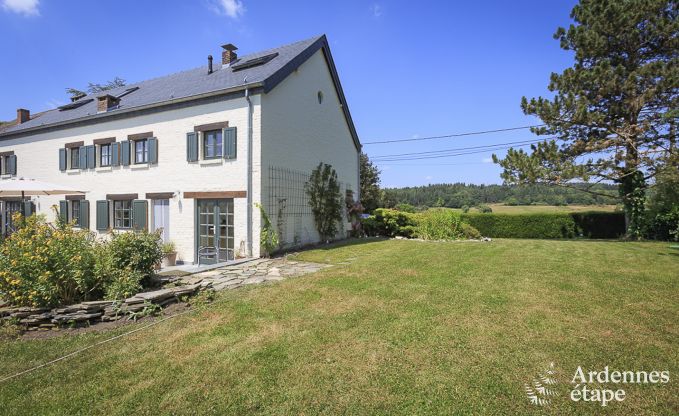 Holiday cottage in Rochefort for 12/14 persons in the Ardennes